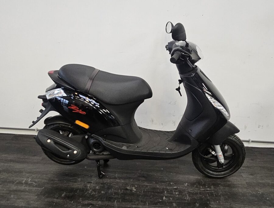 ##NIEUW## Piaggio Zip Glans Zwart e5 25km ##NIEUW##